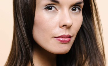 Carina, Singer