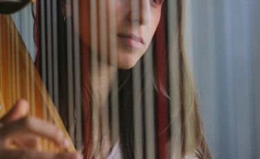 Tal, Harpist
