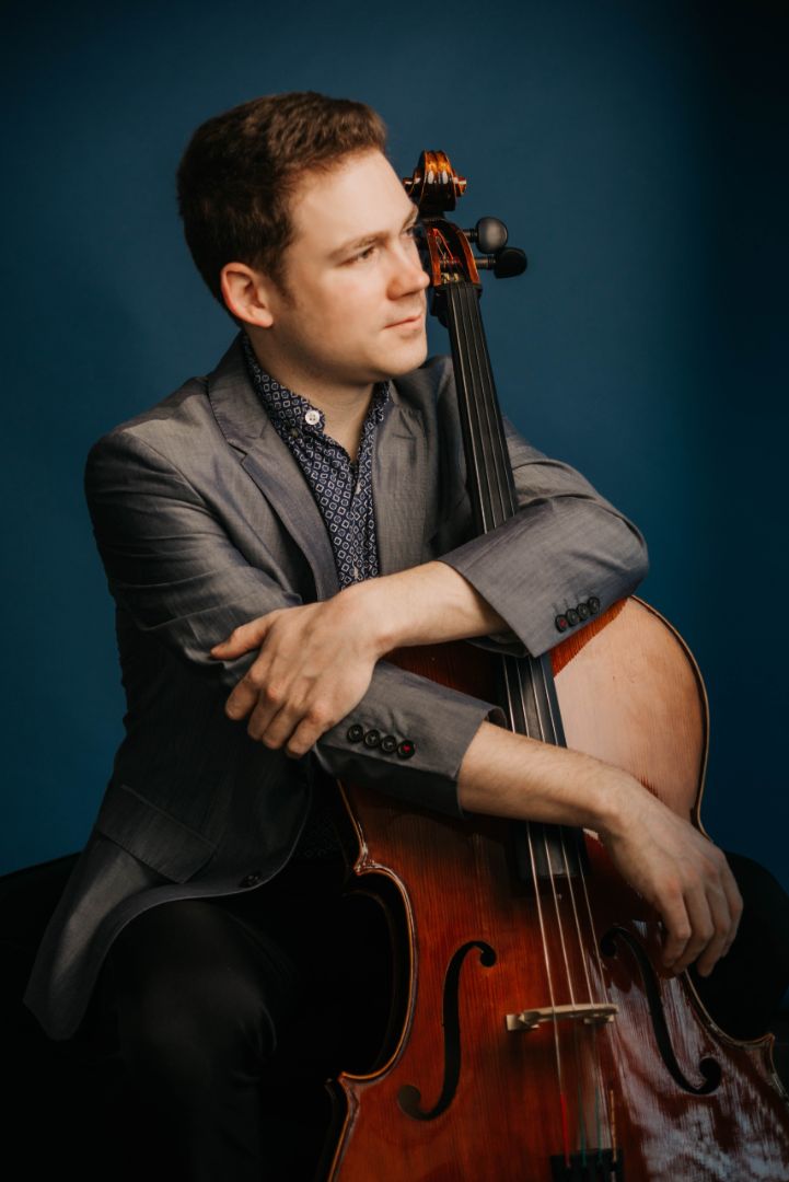 Chris performing live cello at an event