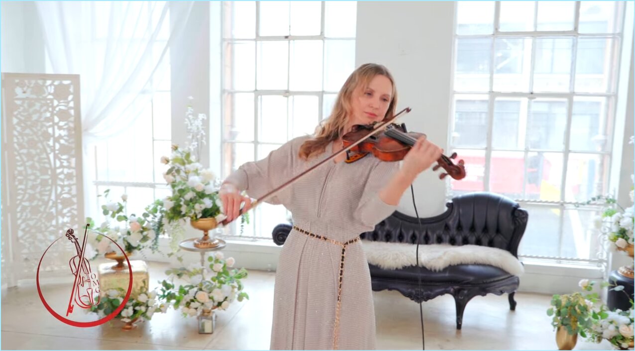 Mila Performing Live Violin Music At A Luxury Los Angeles Wedding
