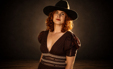 Emily | Guitarist & Singer